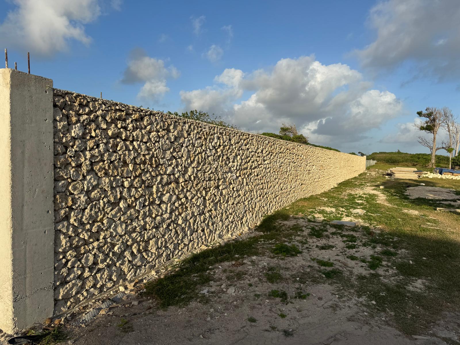 New garden wall for the villa